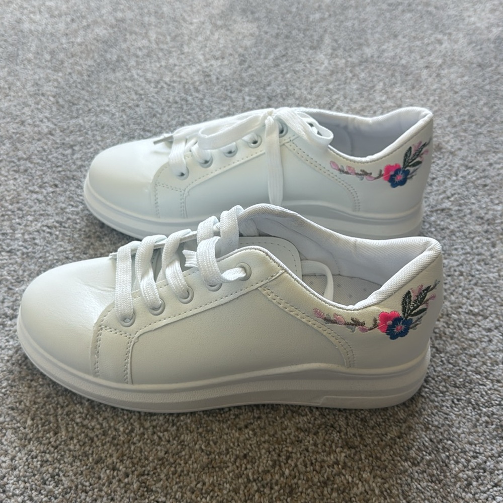White Floral Embroidered Sneakers